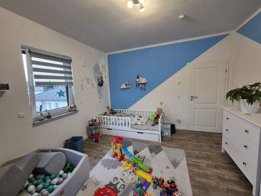 OG: Gästezimmer/ Kind 1