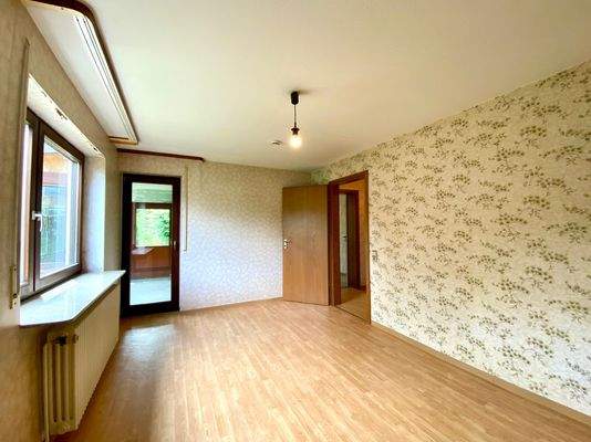 Schlafzimmer zwei mit Gartenzugang