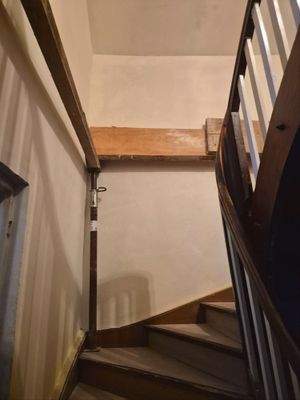 22 Treppe ins OG