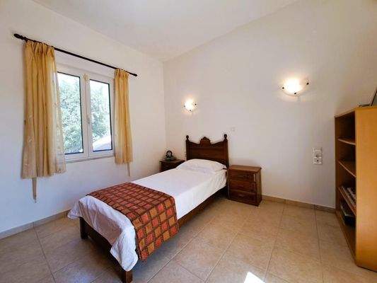 Kreta, Gavalochori: Charmante Landvilla mit drei Schlafzimmern und Pool zum Verkauf