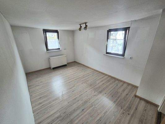 Zimmer 2 Wohnung 1.jpeg