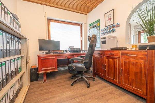 Schlafzimmer/Büro EG