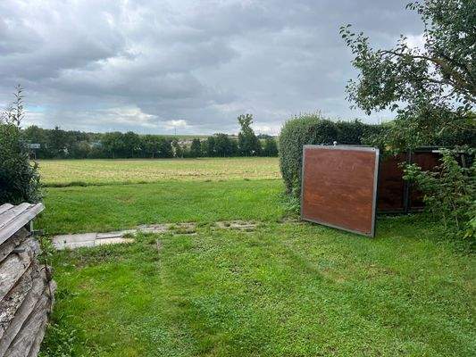 Einfahrt in den Garten