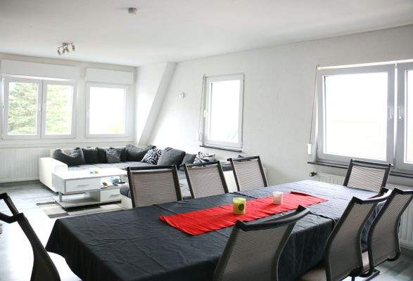 1.OG - Wohn- und Esszimmer