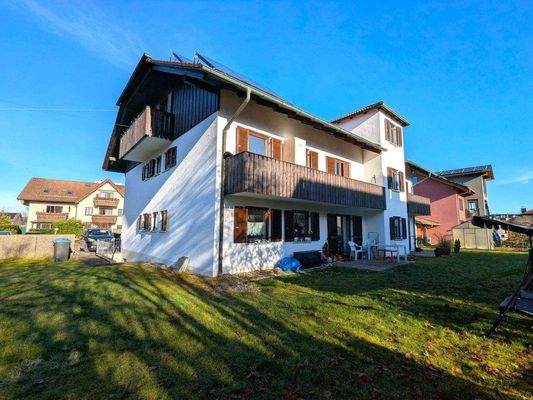 Südwestansicht mit Solarmodule