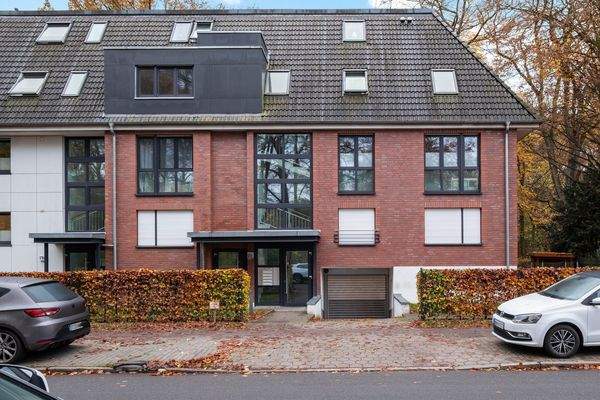 Ost-Ansicht Straßenseite