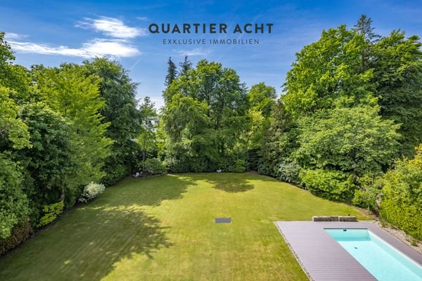 QVIII - BLICK AUS DEM DACHGESCHOSS