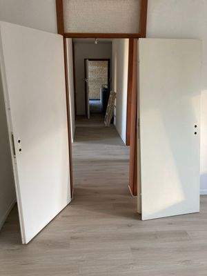 Flur mit Vinylboden.jpeg