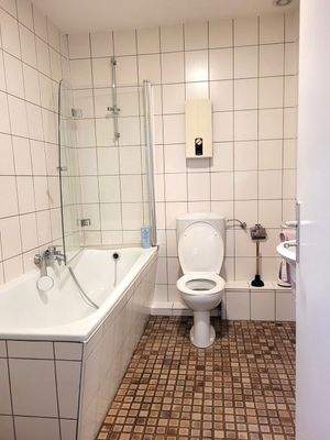 ehemaliger Laden 67a