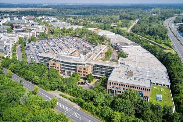 Vogelperspektive auf das Gebäude