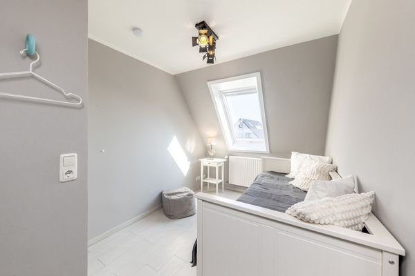 Schlafzimmer II REH