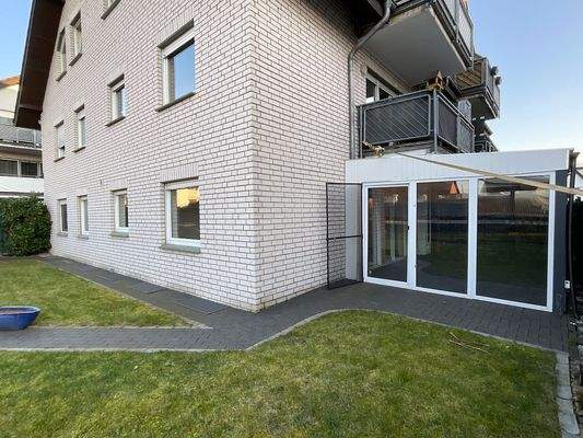 Terrasse / Wintergarten und gesamte Wohnungsfront