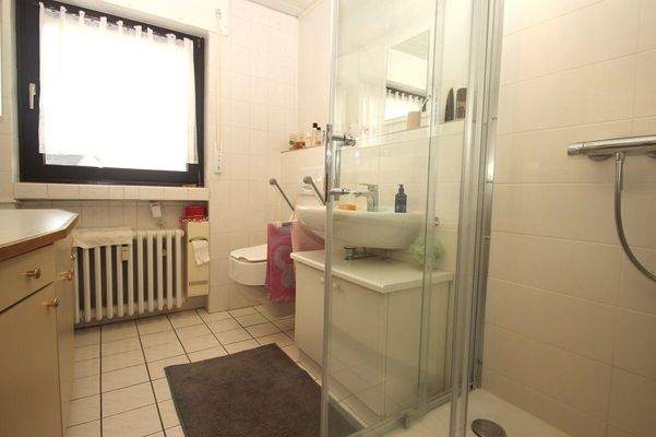 … Fenster, WC und HWB