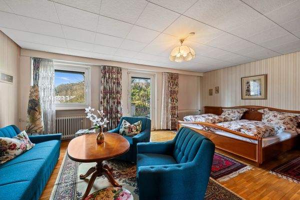 Zimmer im Untergeschoss