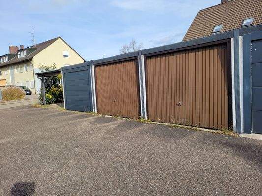 2 Garagen gehören dazu 