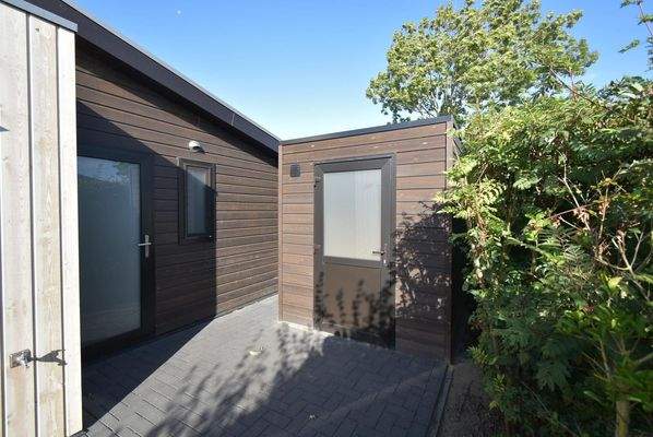 ferienhaus-kaufen-herkingen-modern-terrasse05