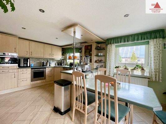 Küche mit Essbereich OG
