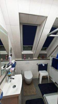 Bad im ausgebauten Dachboden
