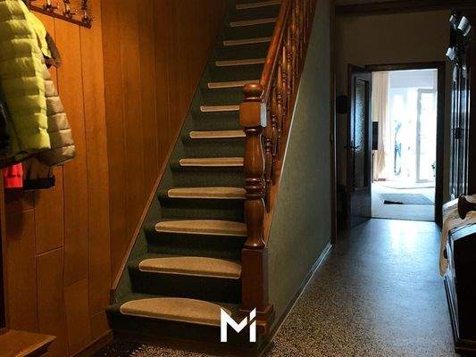  Treppenaufgang in die Obergeschosswohnung