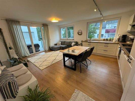 Wohn, Küchen- und Essbereich