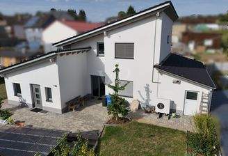 Hausansicht vom Garten