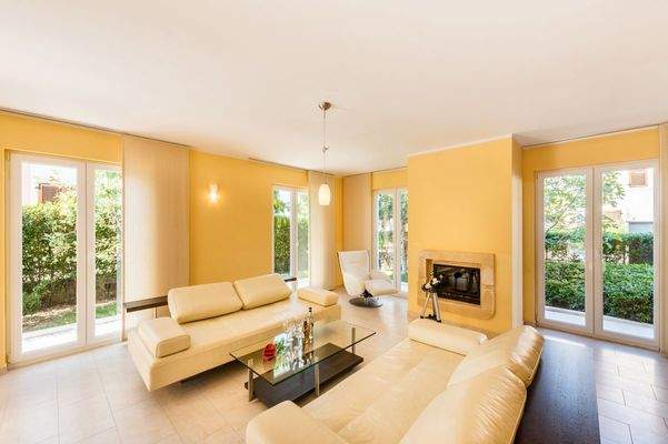 Offenes Wohn- und Esszimmer