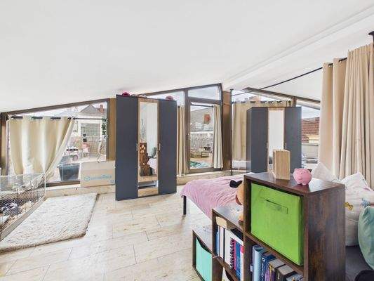 Studio / Wohnen im 4. OG