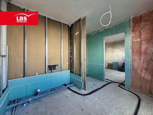 Bad en Suite mit Wanne und Dusche