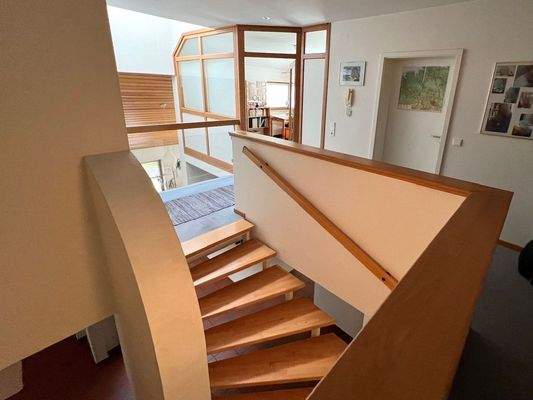 Treppenaufgang zum DG