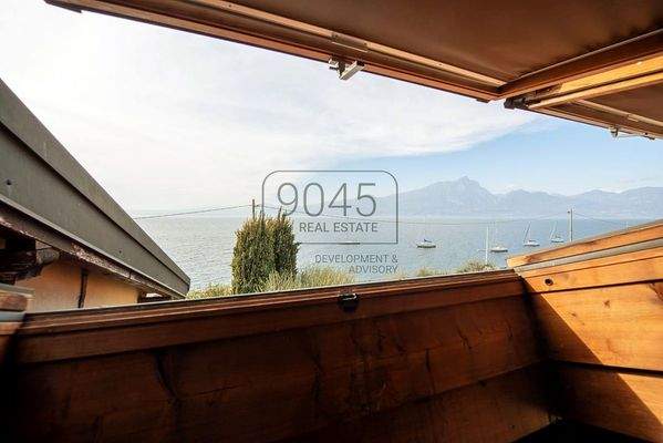 Charmante Reihenhausvilla mit traumhaftem Seeblick und privatem Garten in Torri