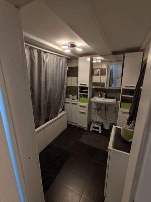 Badezimmer Wohnung 1