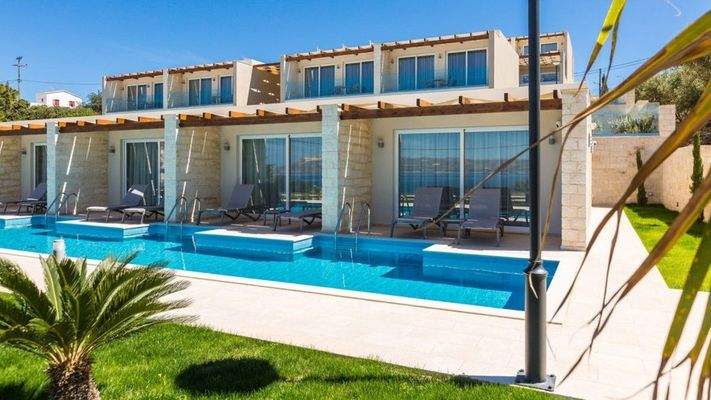 Hotel-for-sale-in-Chania-For-Sale-Hotel-for-sale-i