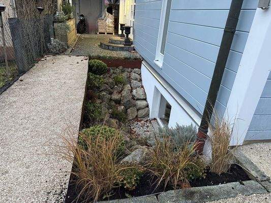 Weitere Ansicht Abböschung