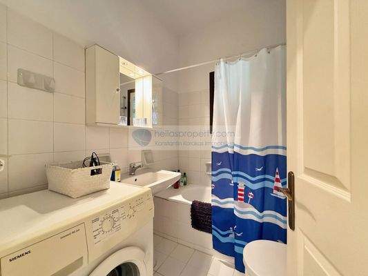 07353b4f258943fb85a2ddae800a2664-original