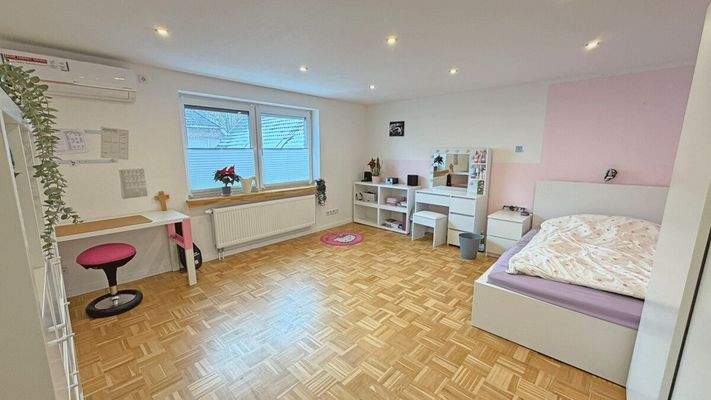 Kinderzimmer Dachgeschoss