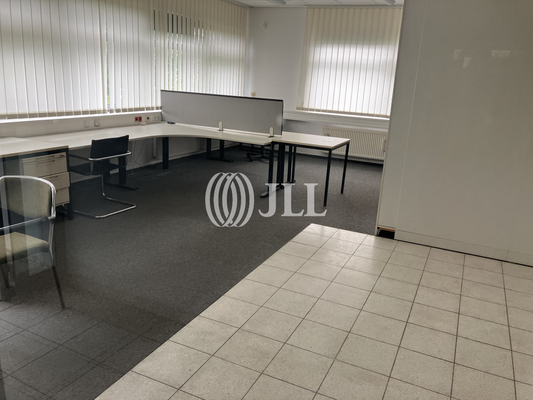 Büro EG
