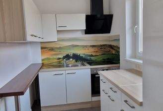 Bc8104a8-8c49-4ced-9