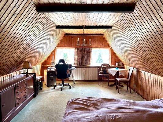 Schafzimmer 1 Dachgeschoss