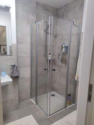 Dusche Gäste-WC.jpg