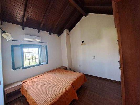 Kreta, Douliana: Renoviertes Steinhaus mit Pool und Garten zu verkaufen