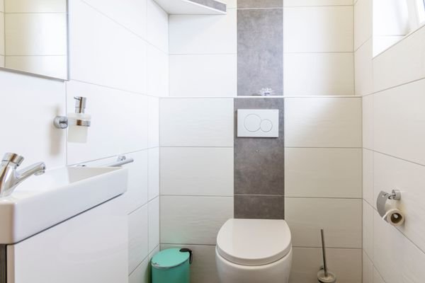 Gäste-WC EG