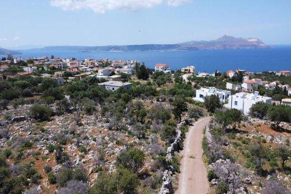 Kreta, Kokkino Chorio: Grundstück mit unverbautem Meerblick zu verkaufen