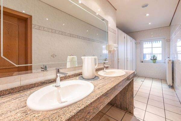 Kundentoilette Damen