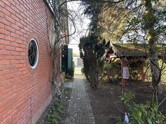 Haus-Grundstück 23.JPG