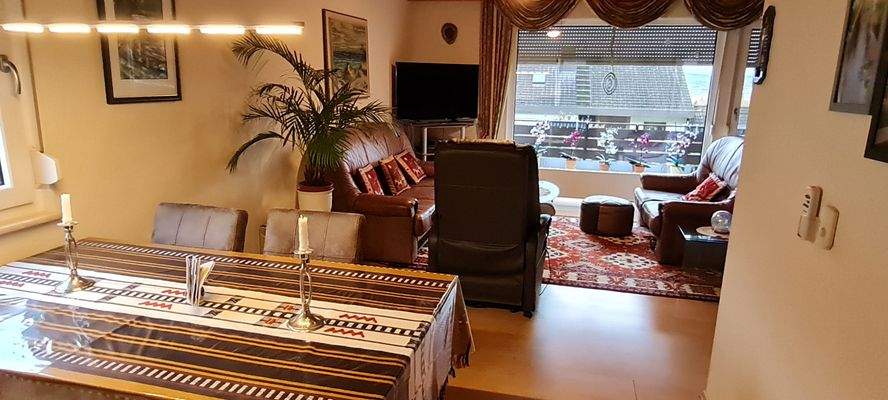 Essbereich Wohnzimmer.jpg