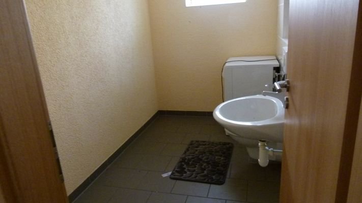 Gäste WC im KG