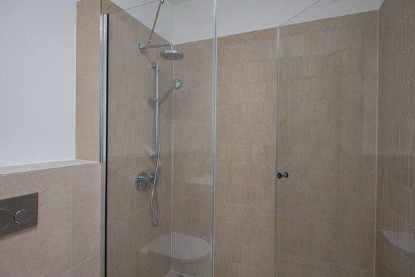 Best_Place_Eiswerder_WE96_Bad-4