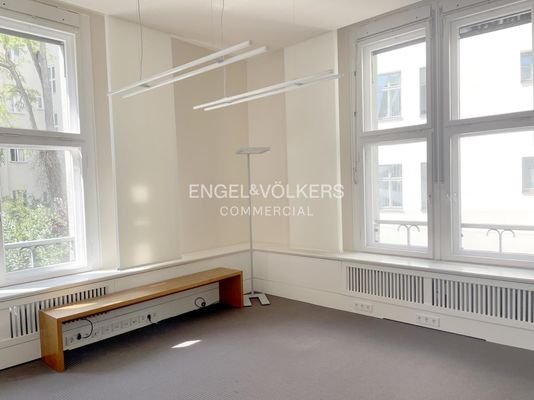 Büro im 1. OG