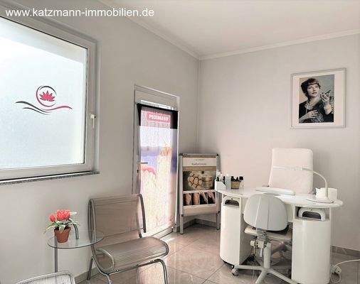 Behandlungsraum 3 (mit Tür zum Garten)