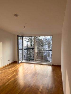 Hauptschlafzimmer mit Zugang zur Terrasse